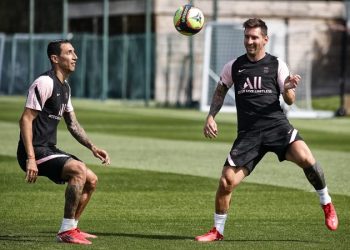 VIDEO/Lionel Messi takon shokët e ekipit, ylli i botës kryen stërvitjen e parë me PSG-në