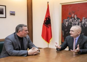 Këshilltari i Metës: SHISH të jetë në gatishmëri për zjarret, shërbime të ndryshme e duan Shqipërinë “tokë të djegur”