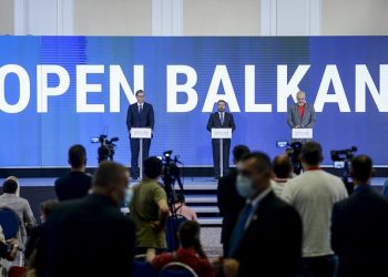 ‘Open Balkan’, mirëqenie patriotike e jo simbolikë nacionaliste. Vendet e rajonit s’mund “të presin me thikë” kufijtë e politikave