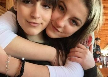 FOTO/ Kjo është Rexhina Çelhaka, drejtuesja e “Land Rover”-it që hodhi në greminë furgonin me pasagjerë, ka shtetësi italiane