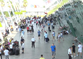 Udhëtimet në Greqi e Itali me formular “PLF”, ndryshe mbetesh në aeroport