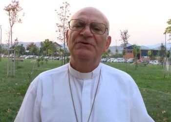“Të integrohen”/ Arqipeshkvi i Shkodrës: Shteti të tregohet i kujdesshëm me ardhjen e afganëve
