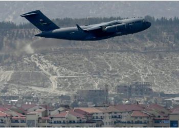 “Lufta mbaroi”/ E konfirmon Pentagoni: Avioni i fundit i SHBA largohet nga aeroporti i Kabulit