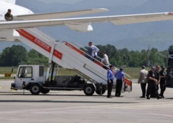 Në kërkim ndërkombëtar për krime ndaj jetës dhe pronës, ekstradohet nga Greqia 44-vjeçari shqiptar