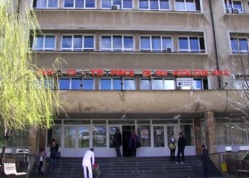 E rrallë në Kosovë, lind foshnja me peshë 6,5 kg