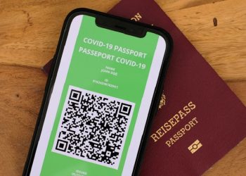 Pas Italisë edhe Franca vendos përdorimin e detyrueshëm të Green Pass në vendet publike
