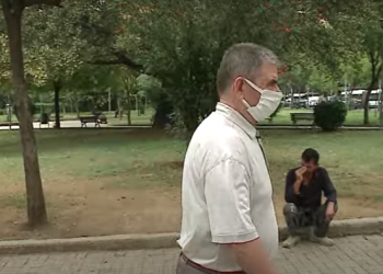 ‘Nuk zbatohet asnjë rregull, janë liruar fare’/ Qytetarët për rritjen e të infektuarve: Maskat i mbajmë nëpër çanta