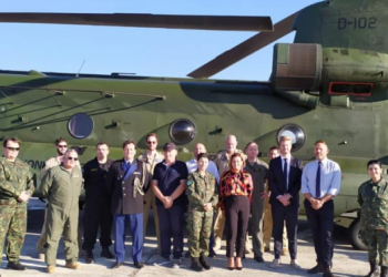 BE sjell tre helikopterë në Shqipëri për shuarjen e flakëve, Rama: Situata do marrë një drejtim shumë pozitiv