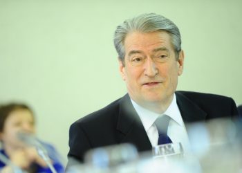 Anti-Bregoviçët dhe Berisha – Demonët që pengojnë shqiptarët të integrohen në BE