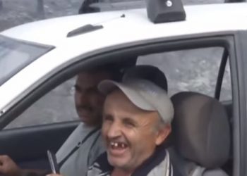 VIDEO/ “Kam punuar kam marrë lekë”! Shqiptari- gazetares greke: Unë e fika, vetëm ne kalojmë në mes të flakëve