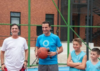Shkollës “Kosova” i shtohen terrenet sportive, Veliaj: Ia rikthyem oborrin e zaptuar!