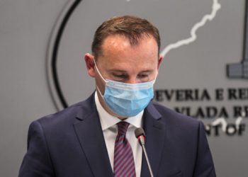 “Kjo është alarmante”/ Ish-ministri i Shëndetësisë , thirrje qytetarëve pas rritjes së rasteve me Covid: Ju lutem me shpirt vaksinohuni