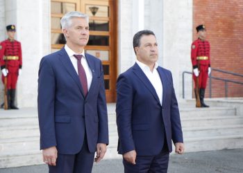 Peleshi pret homologun letonez: Të gjitha vendet e NATO-s të marrin përgjegjësitë për ngjarjet në Afganistan