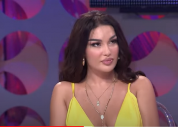 FOTOT “e nxehta” të infermieries nga Skrapari, që mori në ‘mbrojtje’ meshkujt shqiptarë