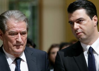Rruga e vështirë Berishës për të shkarkuar Bashën: I duhen 2743 vota për mocion mosbesimi, por Këshilli dhe Kuvendi i PD kontrollohen nga kryetari që e ‘tradhtoi’