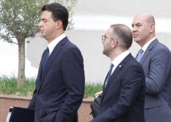 Ndrojtja e çuditshme e Lulzim Bashës për t’i bërë opozitë qeverisë së tretë të Edi Ramës