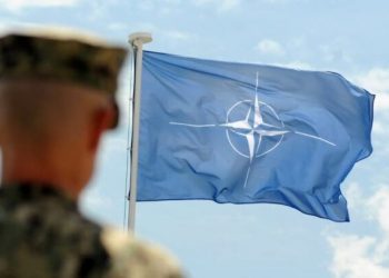 Çështja e targave/ NATO ka një mesazh për Kosovën dhe Serbinë, kërkon uljen e tensioneve në veri