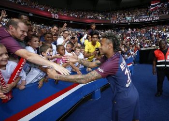 Shifër marramendëse! Ja sa paguhet Neymar për të përshëndetur tifozët pas çdo ndeshje