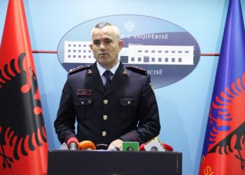 Ardi Veliu, mesazh lamtumire për nënkomisarin: Kjo ngjarje e rëndë do na shërbejë si burim force për të vijuar luftën ndaj krimit