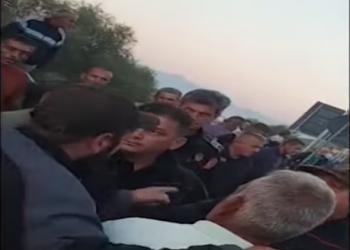 VIDEO / Tension në Hanin e Hotit, qytetarët nuk lejon të futen në Mal të Zi