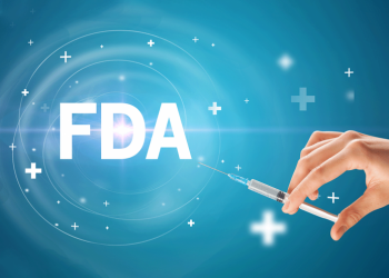 COVID-19/ FDA voton për autorizimin e dozës përforcuese
