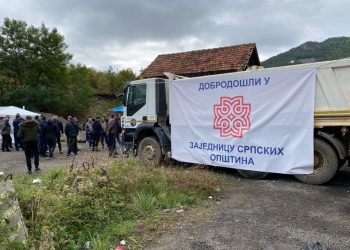 Serbët e tejkalojnë/ Avionët luftarakë të ushtrisë mbi Jarinjë, ndërkohë mediat e Beogradit publikojnë fotografi të tankeve