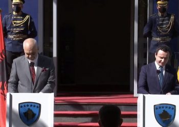 “Do hiqen barrierat mes dy vendeve”/ Albin Kurti jep detaje nga mbledhja e përbashkët e dy qeverive Kosovë-Shqipëri: Do të krijohet një sekretari koordinues
