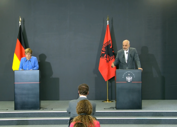 “Shqipëria i plotësoi kushtet, fatkeqësisht u bllokua”! Merkel: Procesi i Berlinit? Që prej momentit që Rama u takua me Vuçiç gjërat ndryshuan mes dy vendeve