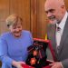 Vizita e Merkel në Tiranë/ Ambasada gjermane: Mikpritje dhe nderime mbresëlënëse!