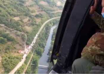 Çfarë po ndodh në veriun e Kosovës? KFOR-i publikon pamjet nga helikopteri