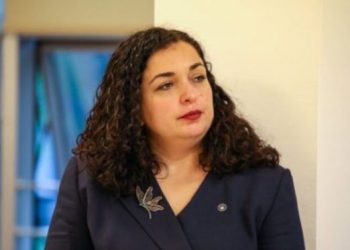 Situata e tensionuar në veri të Kosovës/ Presidentja Vjosa Osmani ndërpret vizitën zyrtare në SHBA