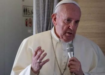 “Martesa është vetëm lidhja mes burrit dhe gruas”/ Papa Francesku: Kam folur qartë për këtë, Kisha nuk ka pushtet për ta ndryshuar