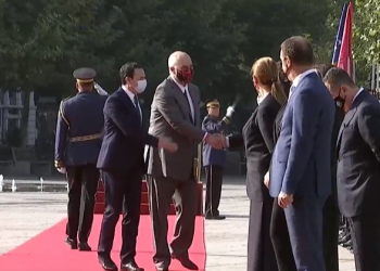 Rama pritet nga Kurti në Prishtinë, pamjet e ceremonisë dhe axhenda e takimeve