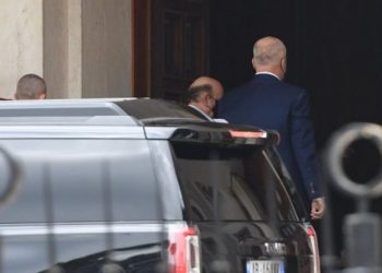 Media raportoi se Rama lëvizi me makinë superluksoze, vjen përgjigja zyrtare nga Kryeministria: Ja si qëndron e vërteta