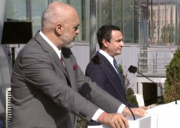 Si Edi Rama rrëmbeu skenën në Prishtinë