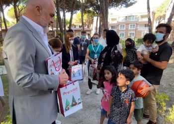 Strehoi afganët, SHBA: Shqipëria, mike e Amerikës