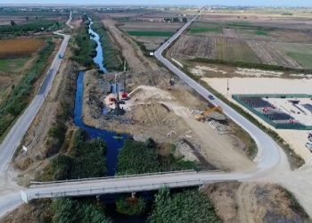 Rama i përgjigjet Berishës, poston pamjet nga kantieri për ndërtimin e Urës Dërmënas: Investim i shumëpritur për Fierin