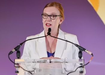 Krijuesja e vaksinës së Astra Zeneca për COVID-19: Do të kthehet në një ftohje të zakonshme