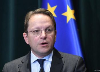 Komisioneri për Zgjerim uron Ramën: Pres me padurim të punoj me ju, dialogu konstruktiv politik është çelësi për në BE