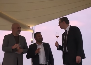 VIDEO/ Vuçiç pi verë me Ramën dhe Zaev, bisedojnë për “Ballkanin e Hapur”: Ka të ardhme