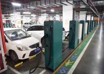 Kongresi Botëror për automjetet me energji të re mbahet në Hainan