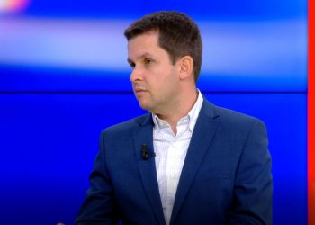 “Nuk rrezikojmë valë tjetër”/ Alimehmeti: Situata e COVID drejt përmirësimit!