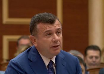 “Të mos lejohet hyrja e deputetëve të pavaksinuar”/ Balla: Kuvendi duhet të jetë shembulli i…- Nxehet Shehu i PD