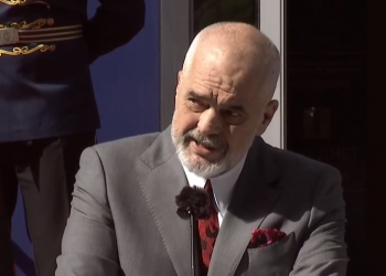 Rama thirrje Serbisë nga Prishtina: Ndalni manovrat teatrale në kufi! Disa gjeneralë fantazma të ushtrisë së mundur…