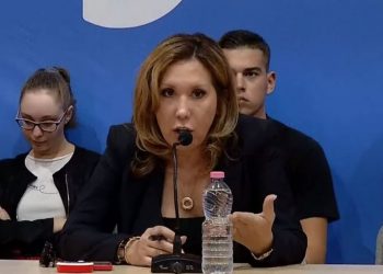 Aktivistja Evi Kokalari: Bashës i ka ngelur vetëm vula dhe Grida Duma. Erdha nga SHBA për Berishën