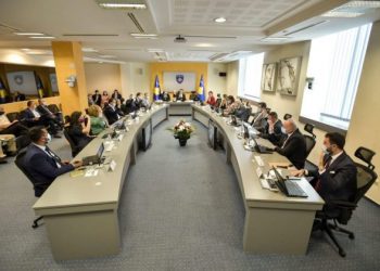 Kosovë/ Paralajmëron Vitia: Nga 27 shtatori nuk mund të hyhet në lokale hoteliere pa certifikatën e vaksinimit