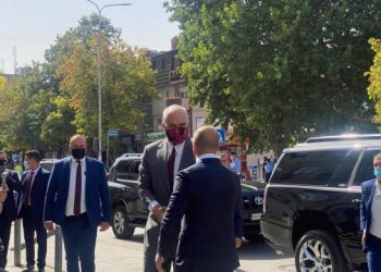 Rama në Kosovë, përtej protokollit