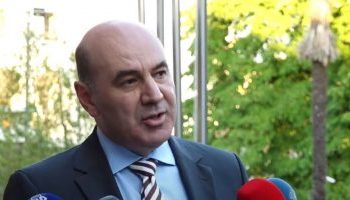 “U shkel rregullorja”/ Kryetari i grupit të PD: Kërkojnë zvogëlimin e hapësirës se opozitës