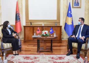 Spiropali takon Konjufcën: Shqipëri-Kosovë, një komb e dy shtete sovrane