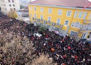 “Trupi im, zgjedhja ime”/ Studentët shqiptarë marrin vendimin, ja çfarë pritet në orën 18:00
